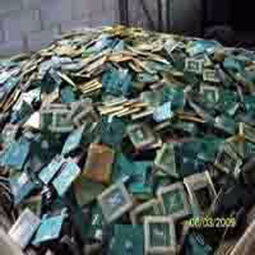 上海青浦回收工廠 專業(yè)處理廢舊線路板電子元件廢料，大額資金顯賬收購(gòu)